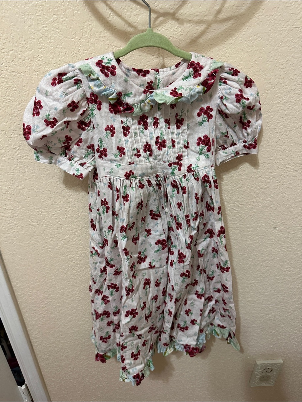 3/30$ Vintage White Girls' Cherry Print Dress with Peter Pan Collar